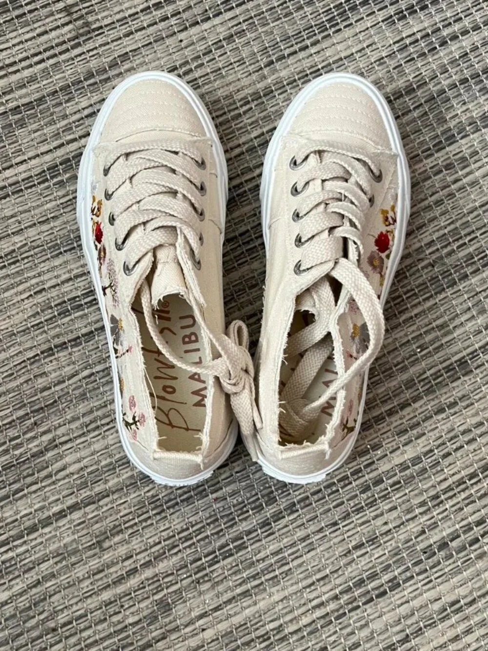 Malibu Sandals Women's Cream and White Trainers